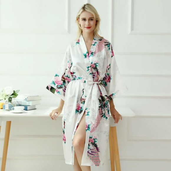 Star Posh Other - Dreamy Satin Kimono Robe
